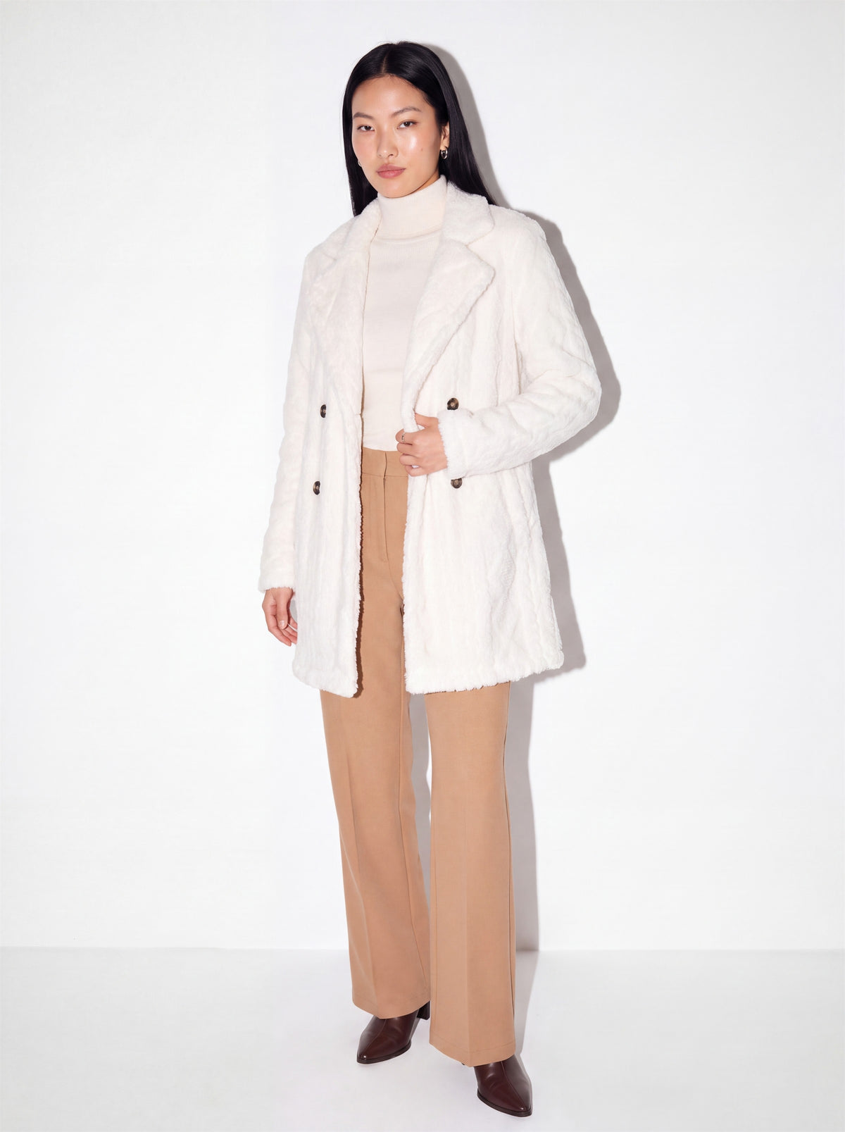 VelouraAvenue Fleece Double-Breasted Longline Coat - White - Front Detail
