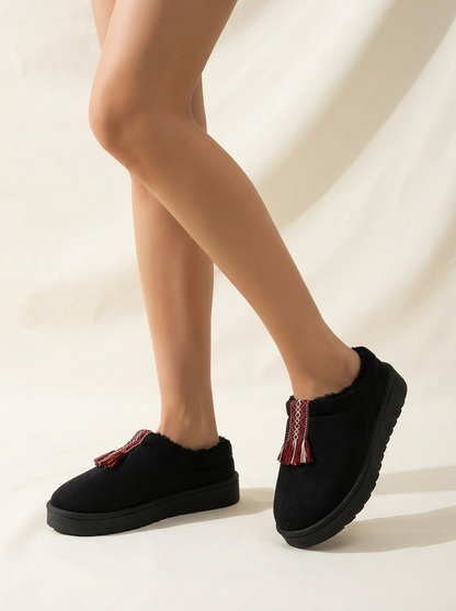 VelouraAvenue Round Toe Platform Slippers - Black - Model