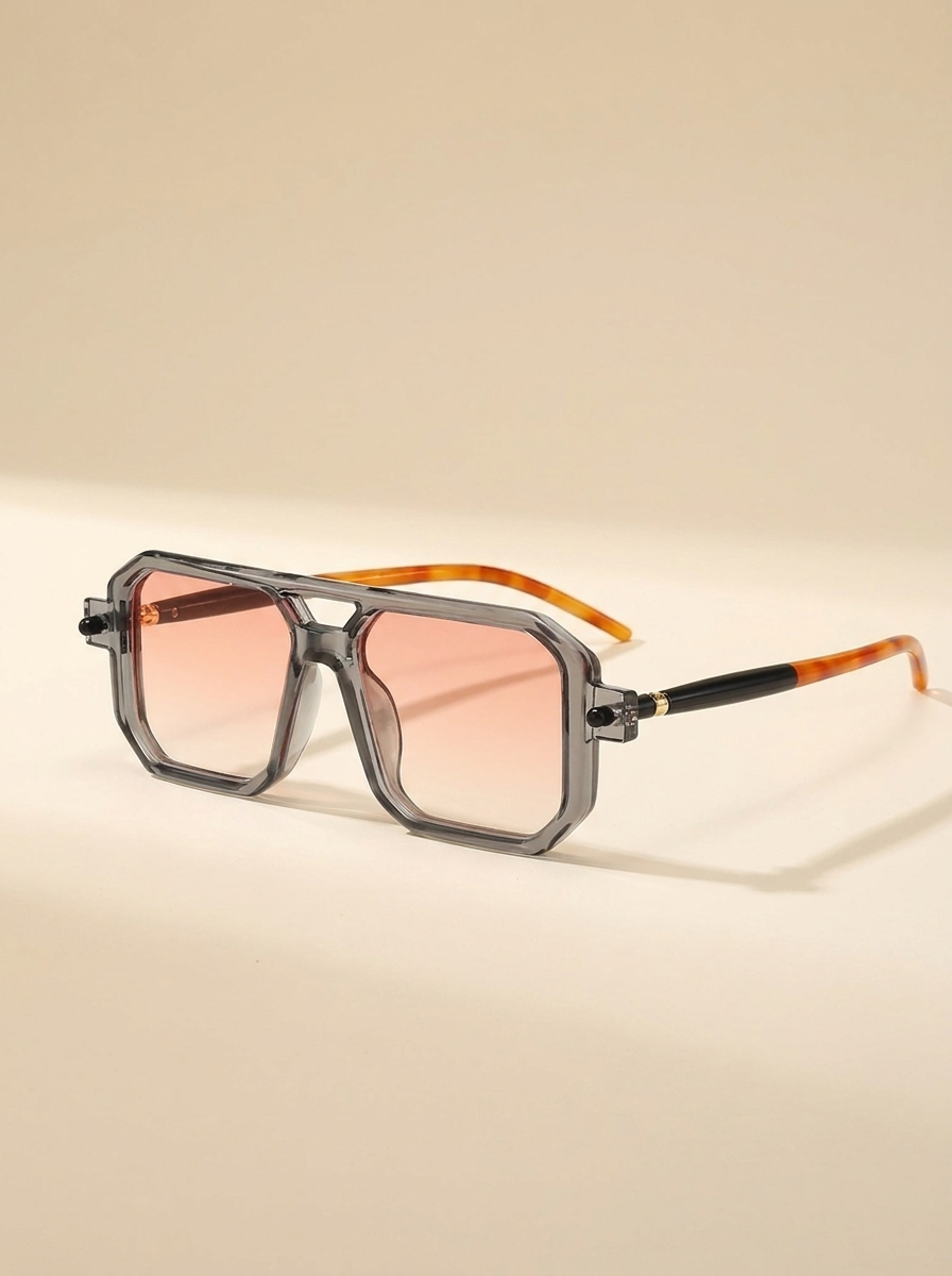 VelouraAvenue Square Frame Sunglasses - Gray - Image 1