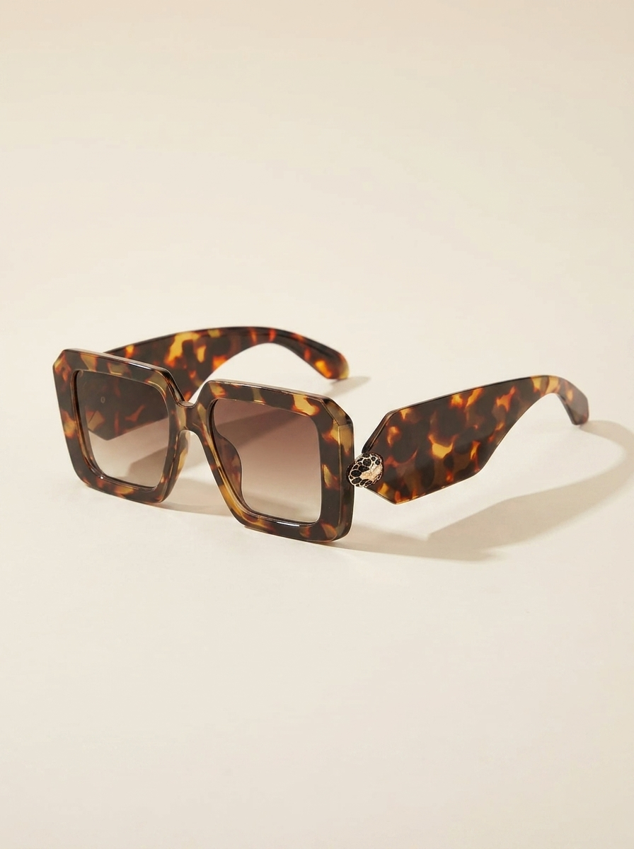 VelouraAvenue Bold Square Sunglasses - Coffee Brown - Image 3