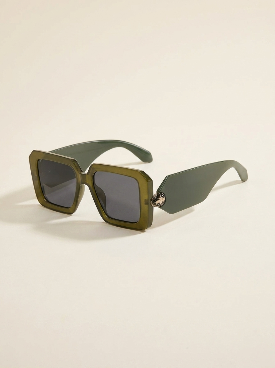 VelouraAvenue Bold Square Sunglasses - Moss - Image 7