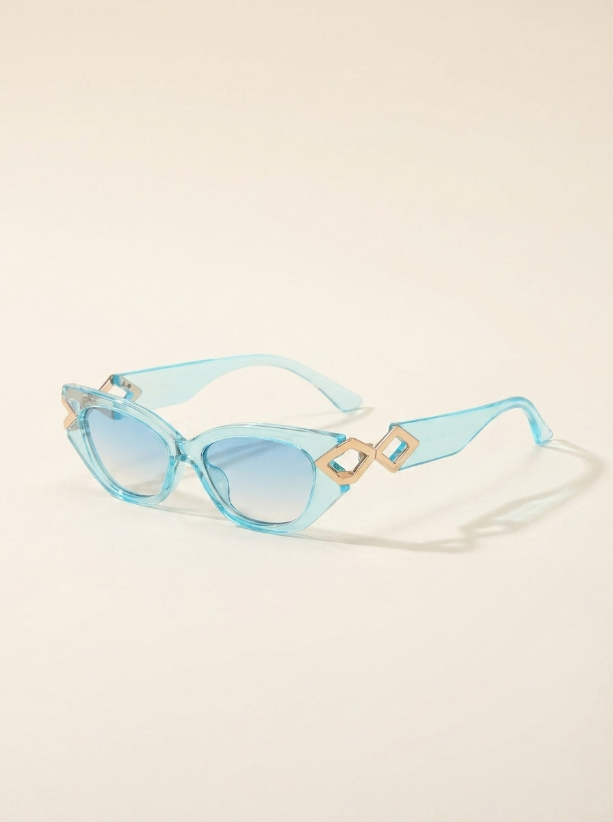 VelouraAvenue Cat-Eye Frame Sunglasses - Mint Blue - Image 5