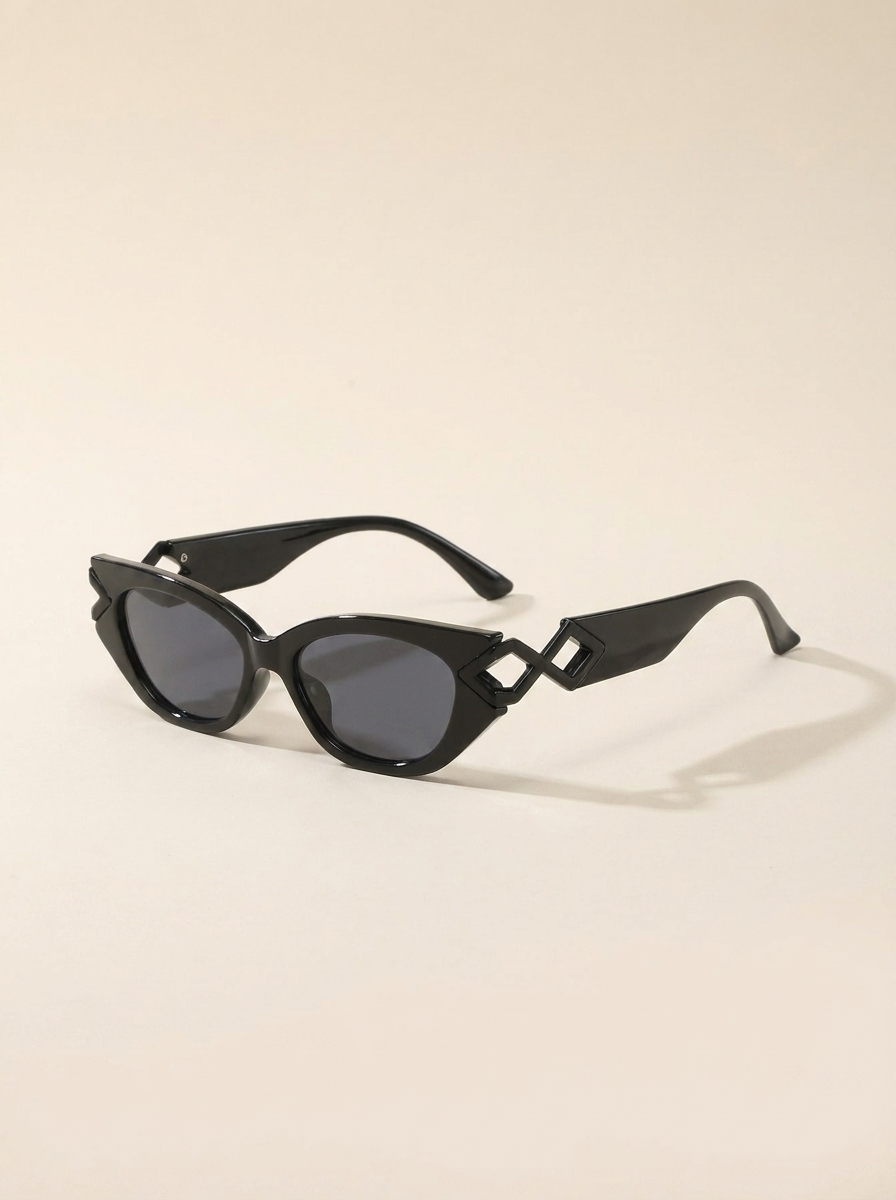 VelouraAvenue Cat-Eye Frame Sunglasses - Black - Image 6