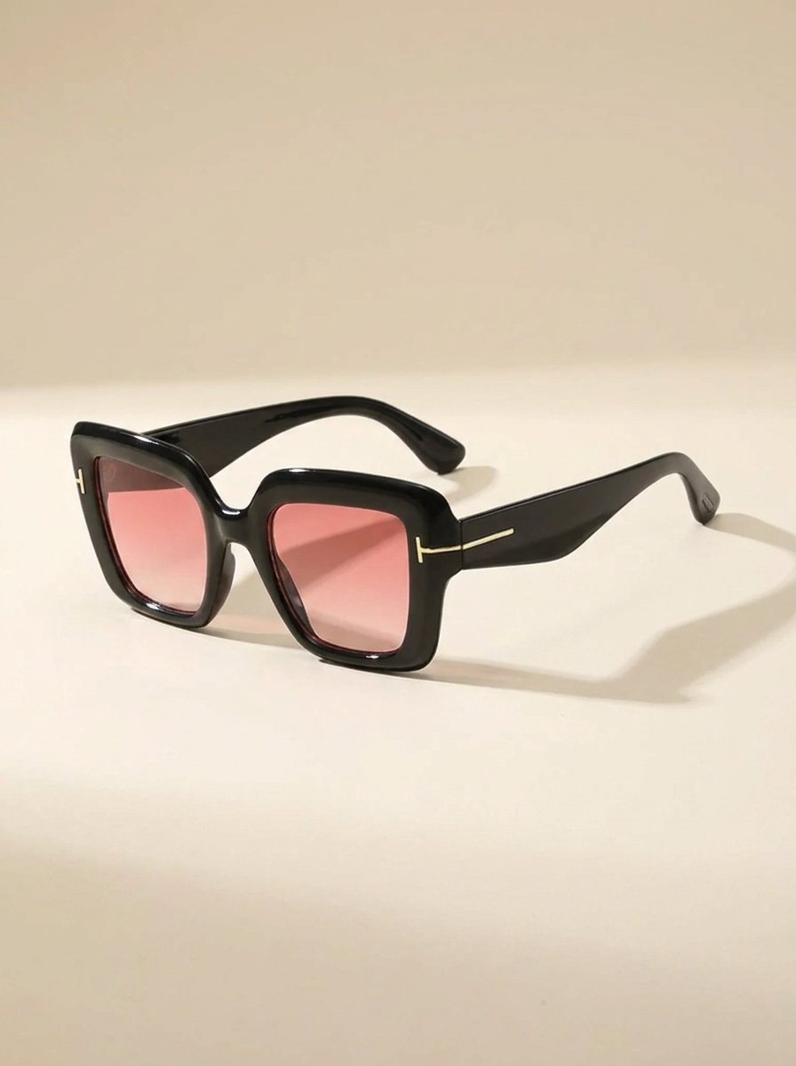 VelouraAvenue Square Sunglasses - Strawberry - Image 2