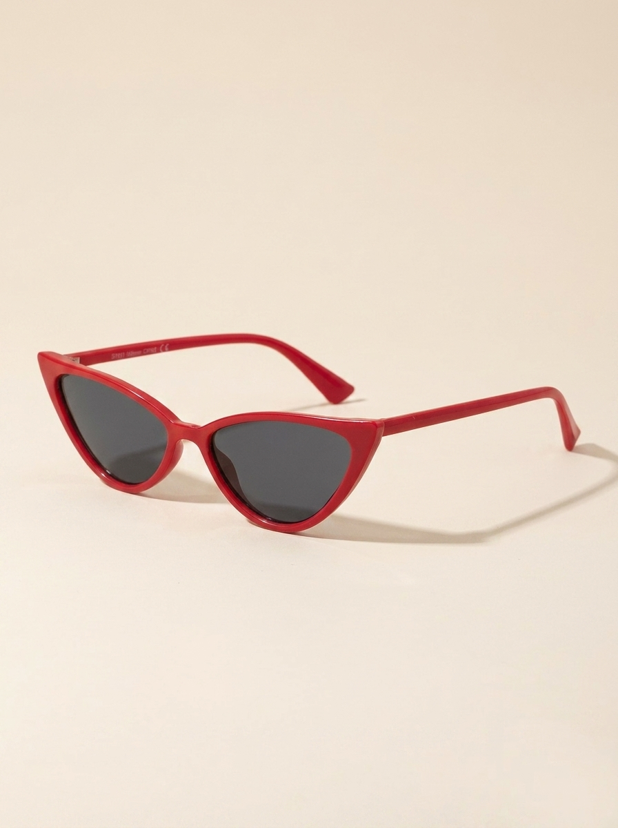 VelouraAvenue Polycarbonate Cat-Eye Sunglasses - Deep Red