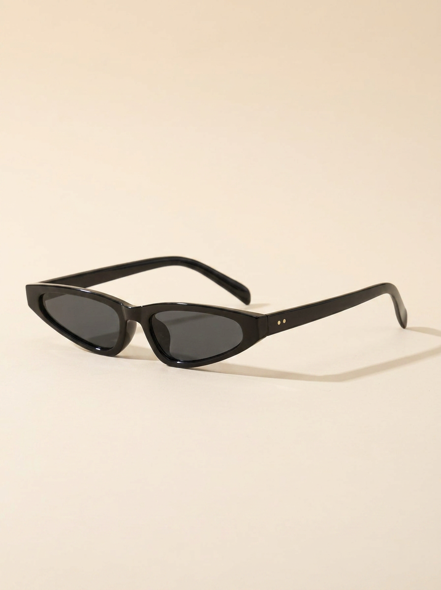VelouraAvenue UV400 Cat-Eye Sunglasses - Black - Image 1