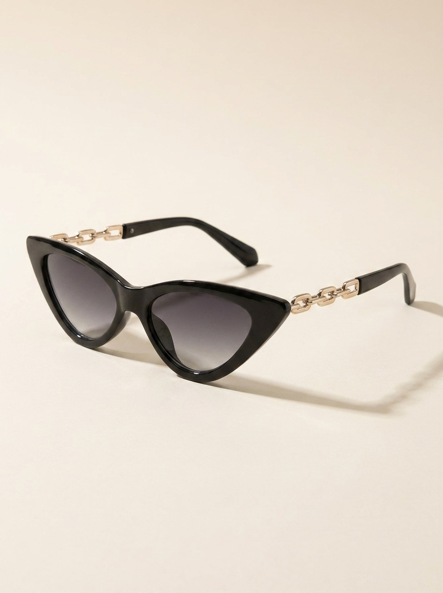 VelouraAvenue Chain Cat-Eye Sunglasses - Black - Image 3